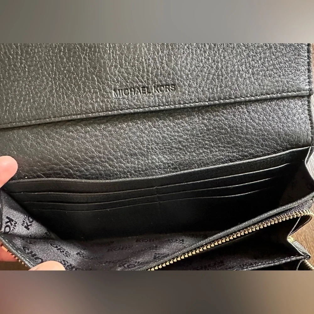 Michael Kors wallet